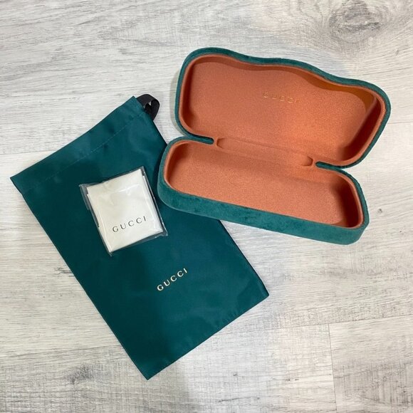 Gucci Other - Gucci Green Teal Velvet Eyeglass or Sunglass Storage Case with Dustbag and Cloth